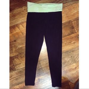 PINK skull yoga leggings